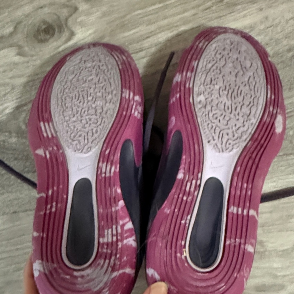 Girls purple ISOFLY Nike sneakers - Picture 3 of 4